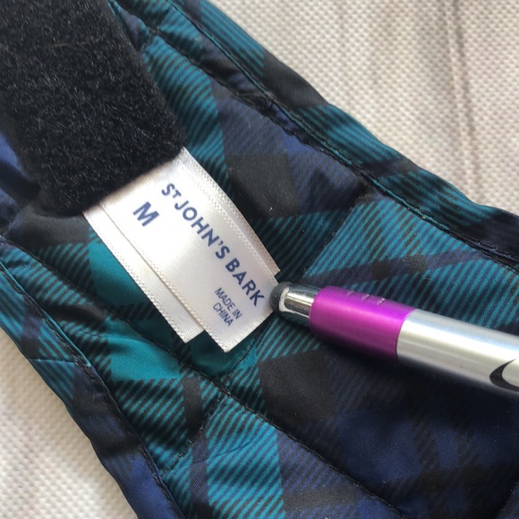 ST. JOHNS BARK PLAID DOG COAT / Size Medium - Picture 3 of 5